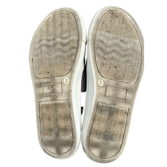 LOFT Women s Size 7 Loafers Laser Cut Leather Gray Comfort Shoe - Picture 4 of 9